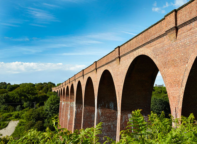 Berry Banks Cottage Luxury Self-Catering Accommodation Riverside View, Whitby